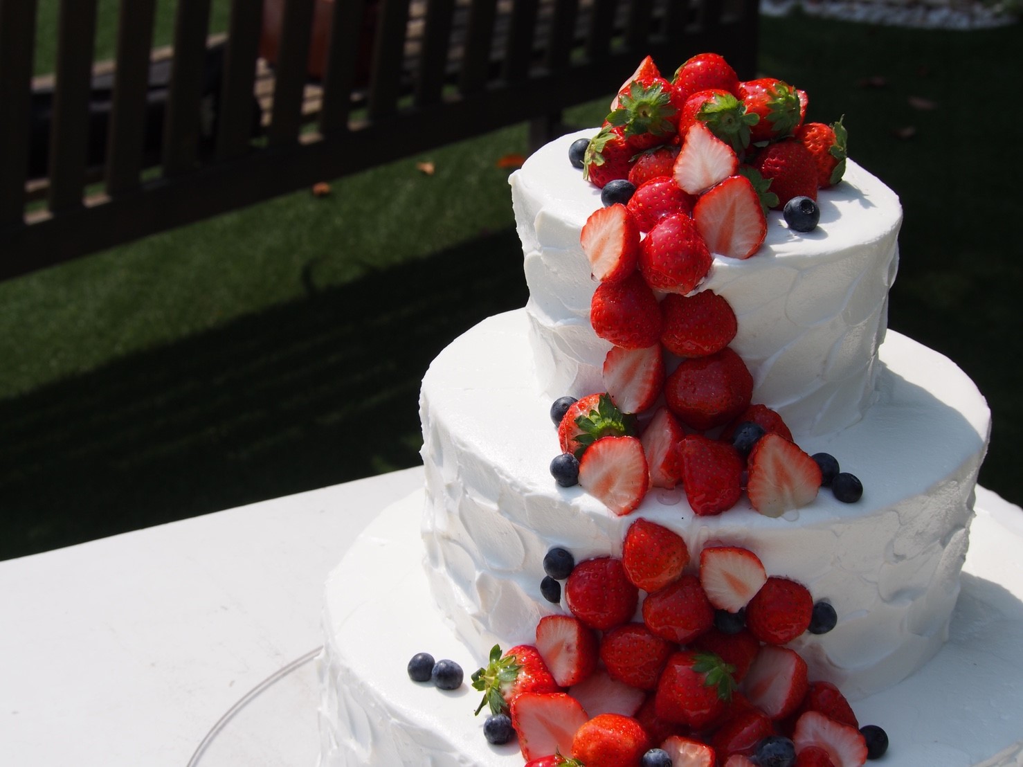 香川県の結婚式場のシェルエメール＆アイスタイルの苺のウエディングケーキ