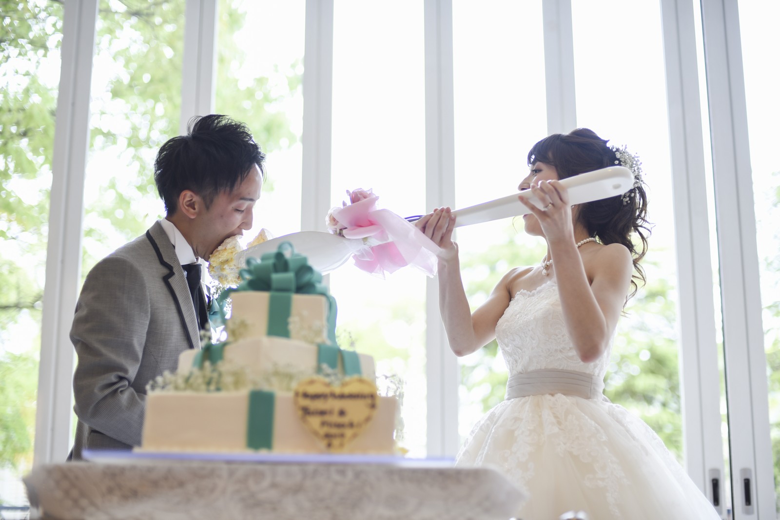 香川県の結婚式場シェルエメール&アイスタイルのファーストバイト