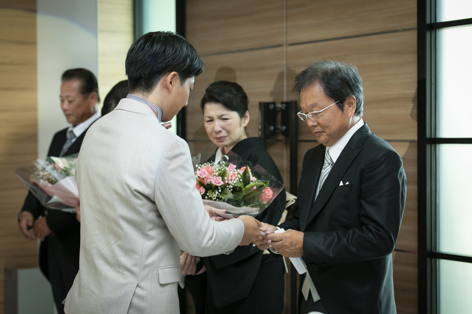 香川県の結婚式場シェルエメール＆アイスタイル　花束贈呈