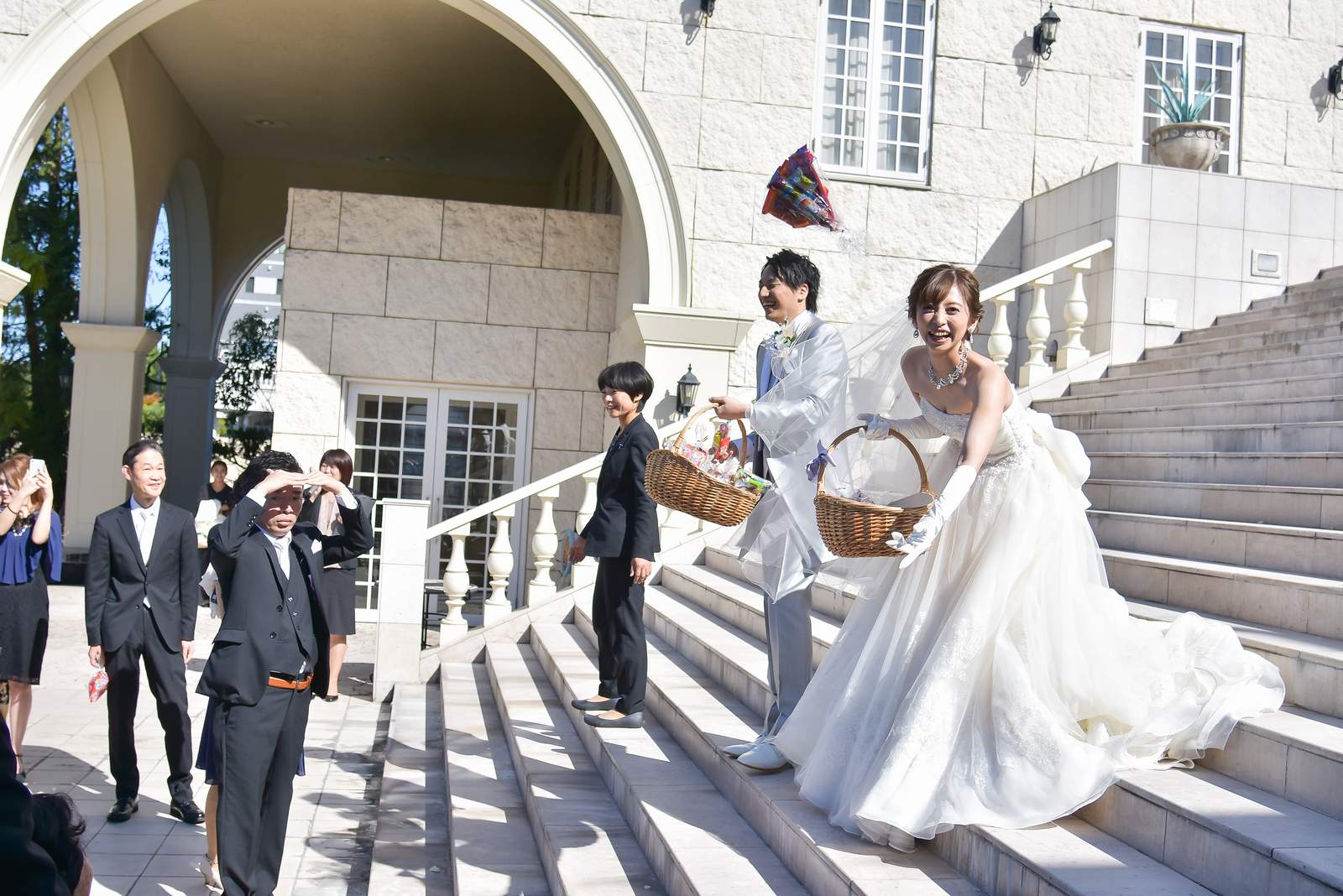香川県の結婚式場シェルエメール＆アイスタイルの大階段　福まき