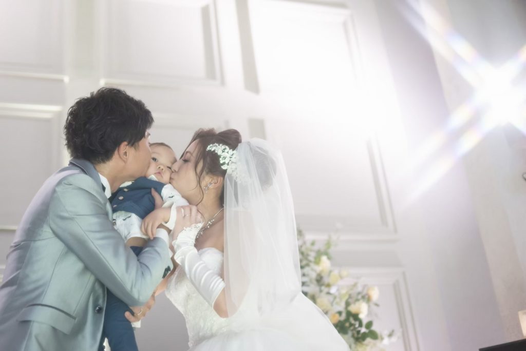 香川県の結婚式場シェルエメール＆アイスタイルの誓いのキス