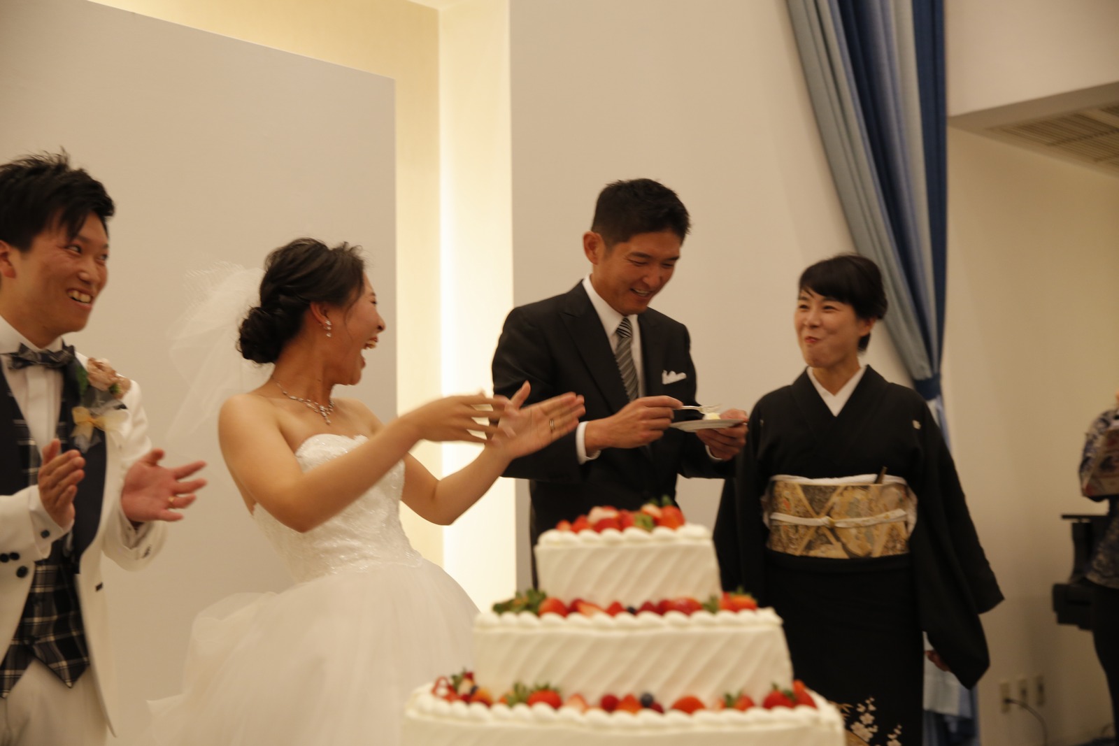 香川県の結婚式場シェルエメール＆アイスタイルのお手本バイト