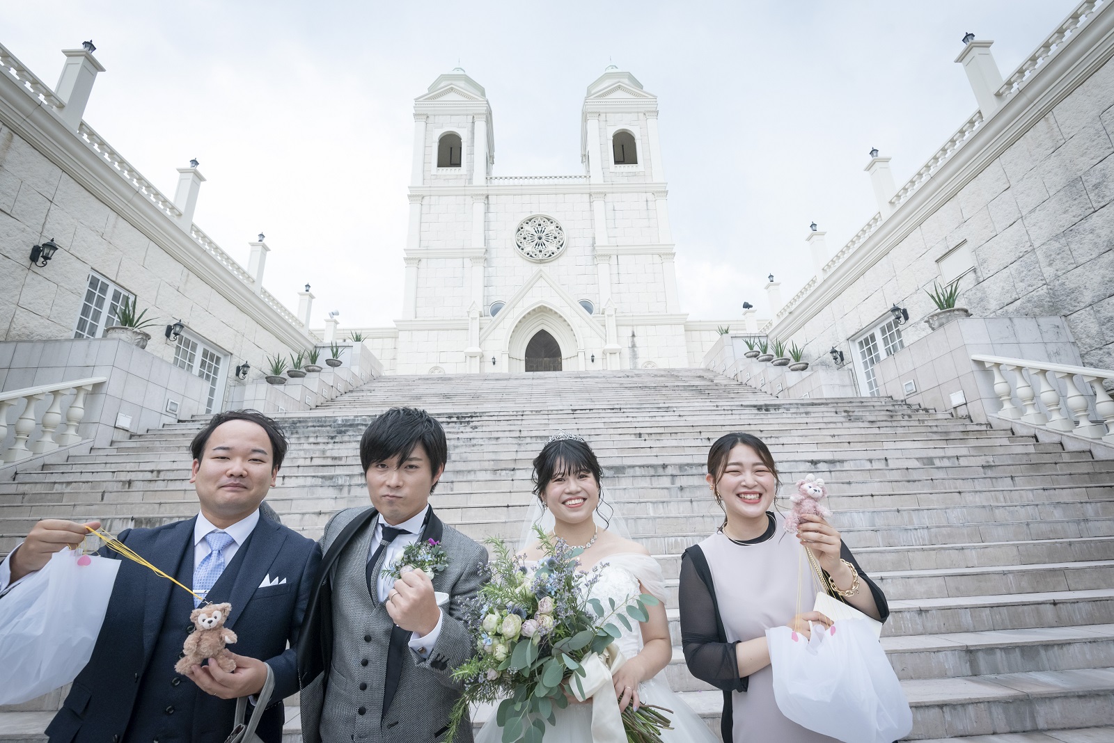 香川県宇多津町の結婚式場シェルエメール＆アイスタイル　大階段　