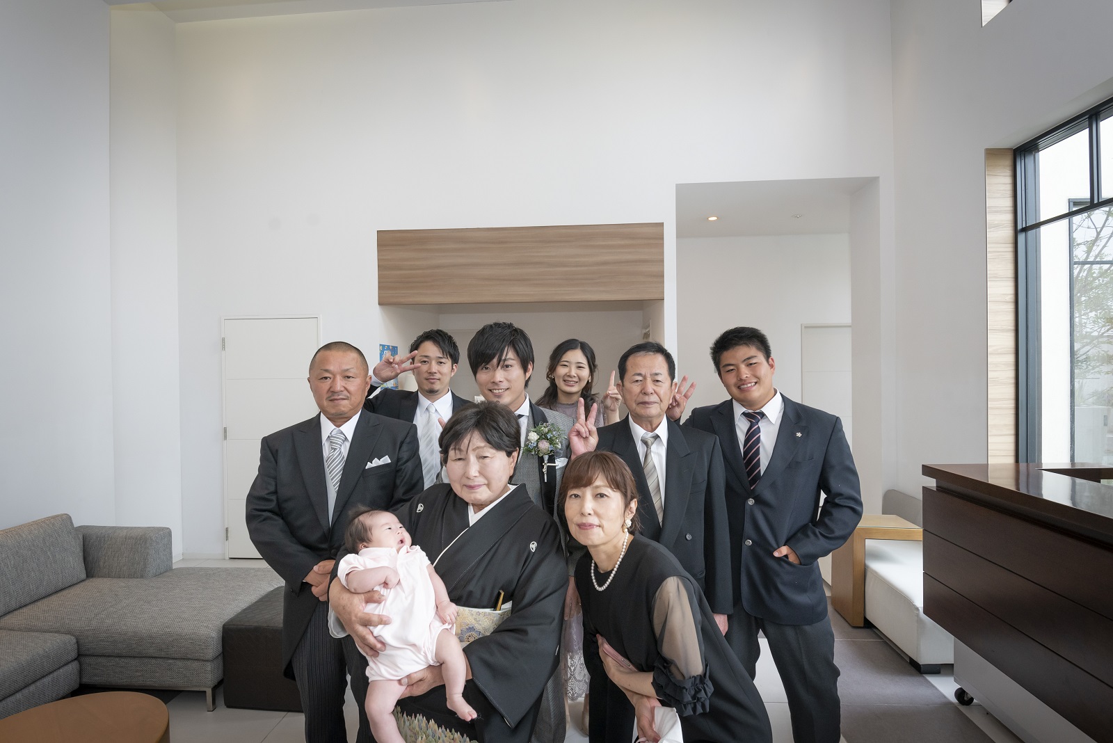 香川県宇多津町の結婚式場シェルエメール＆アイスタイル　親族集合写真