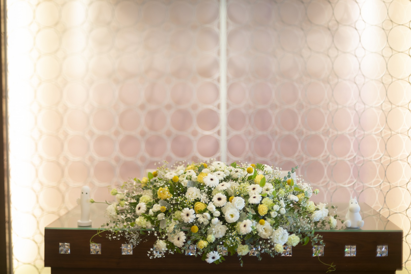 香川県宇多津町の結婚式場シェルエメール＆アイスタイル　テーブル装花　ムーミン