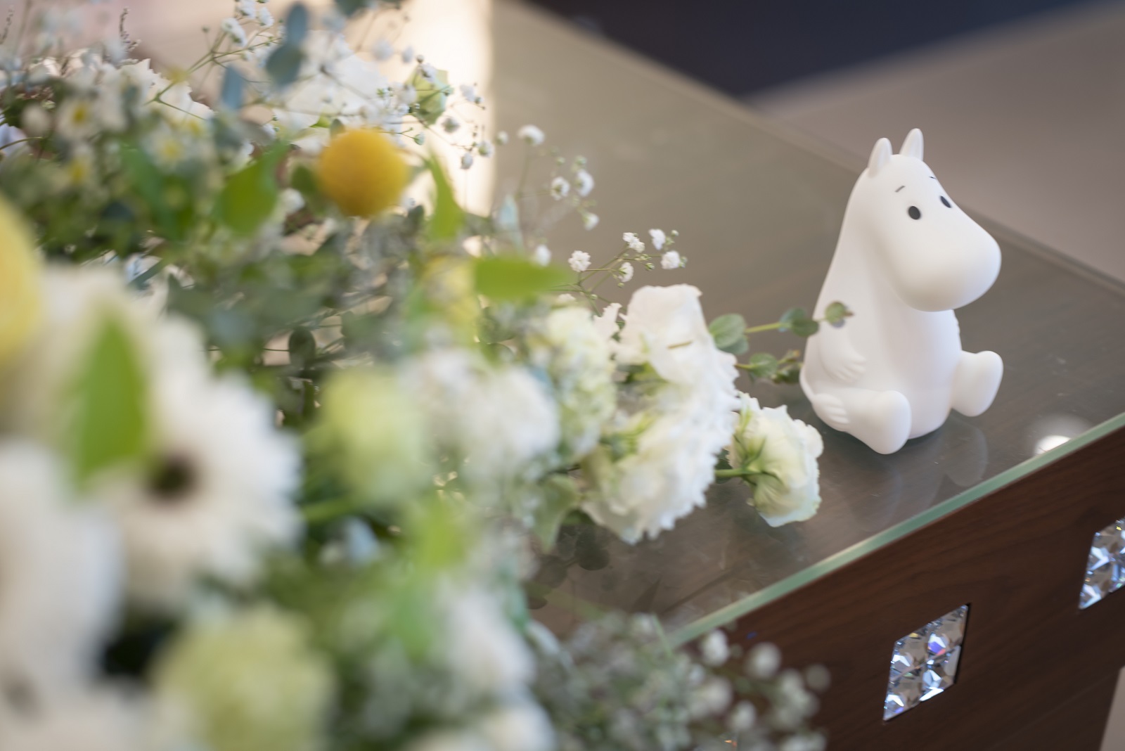 香川県宇多津町の結婚式場シェルエメール＆アイスタイル　テーブル装花　ムーミン