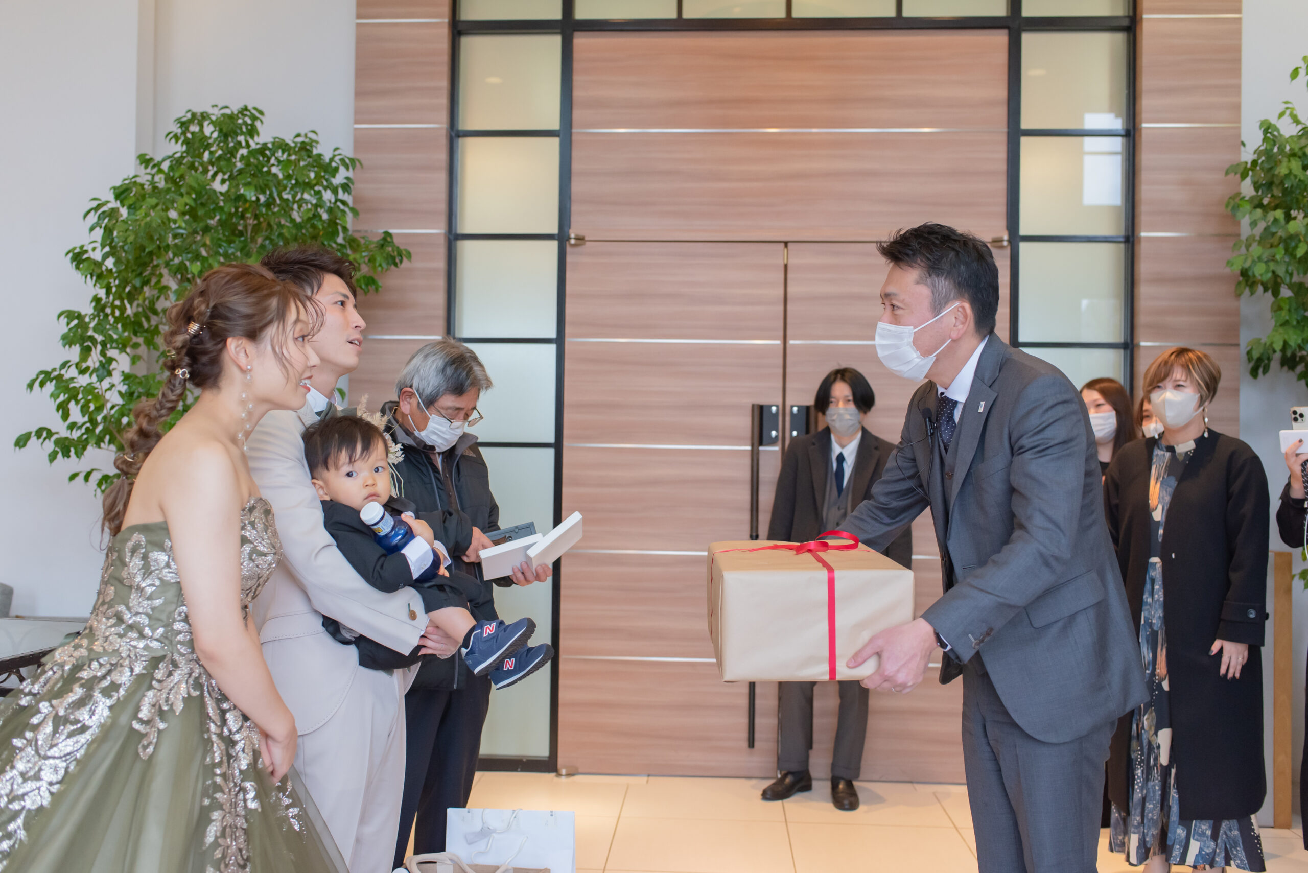 香川県宇多津町の結婚式場シェルエメール＆アイスタイル　元プランナーのご新婦様へスタッフからのプレゼント